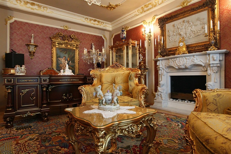 Baroque Style In The Interior Of The Apartment
