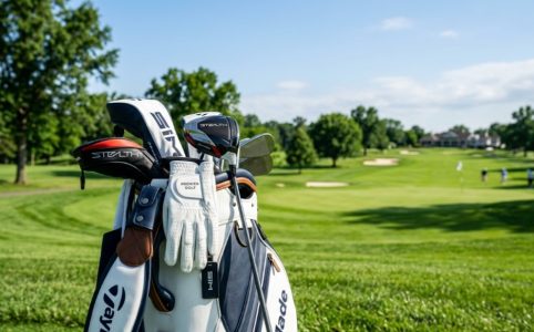 olfer adjusting grip to reduce glove wear